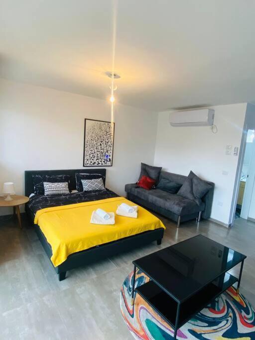 Ferienwohnung Lovely Flat In The Center 36 Tel Aviv-Jaffa Exterior foto